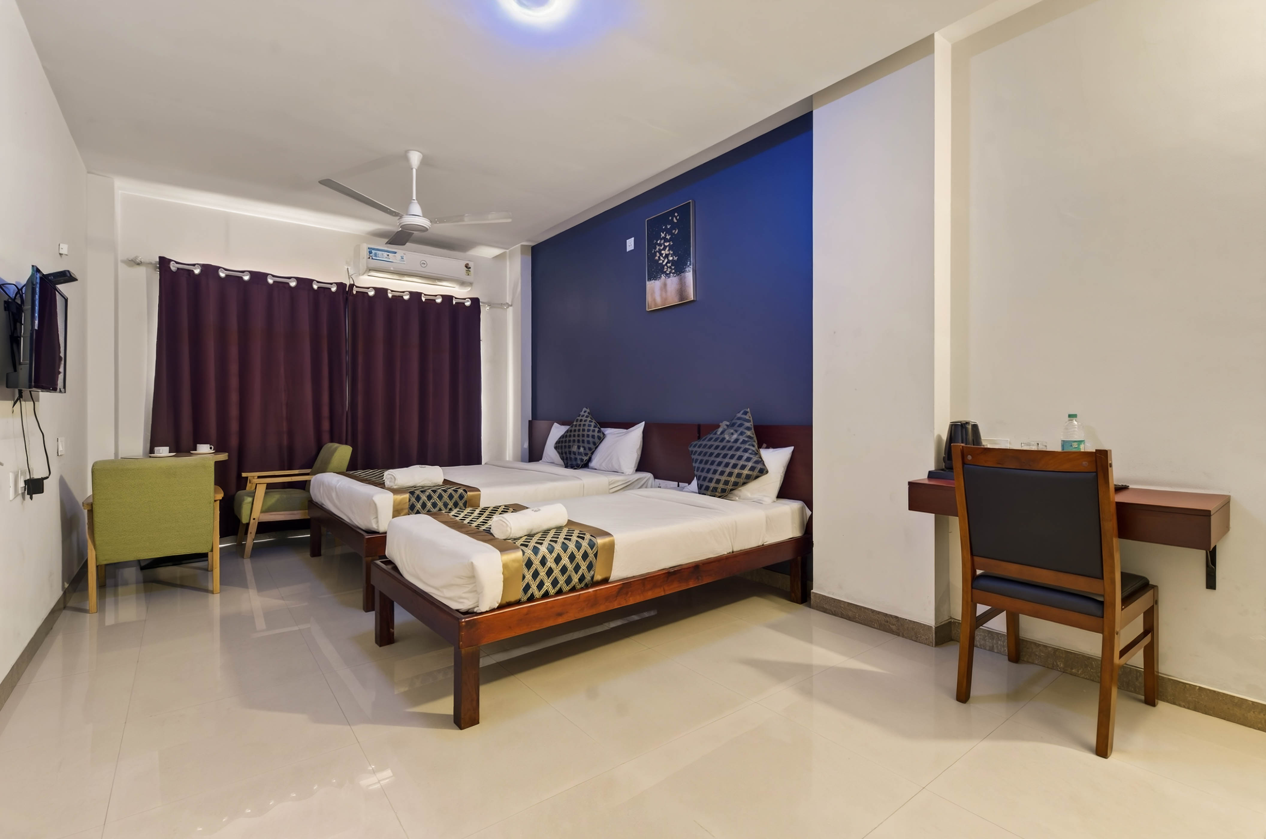 Standard Room – King Size Bed + Single Bed